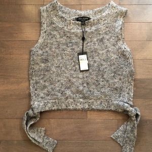 Max Studio London Crop Sleeveless Sweater